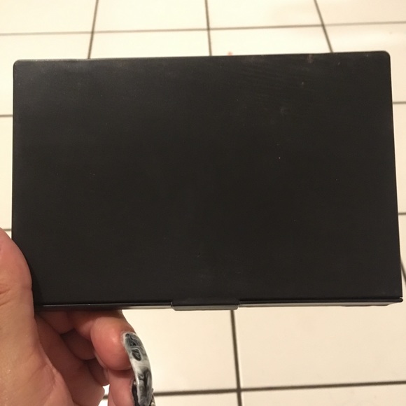 Makeup - Picture 3 of 4